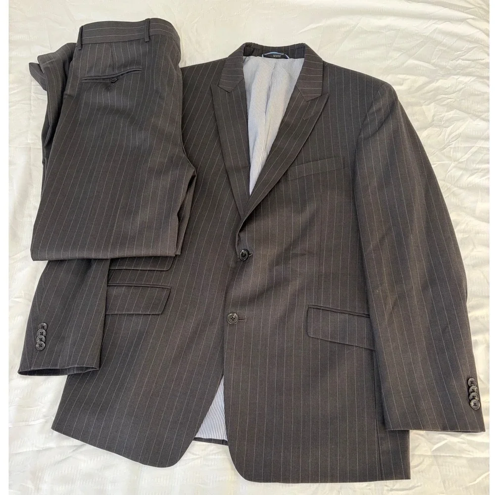 Tommy Hilfiger Mens 100% Wool Pinstripe Suit Charcoal Grey 2 Piece Blazer Pants